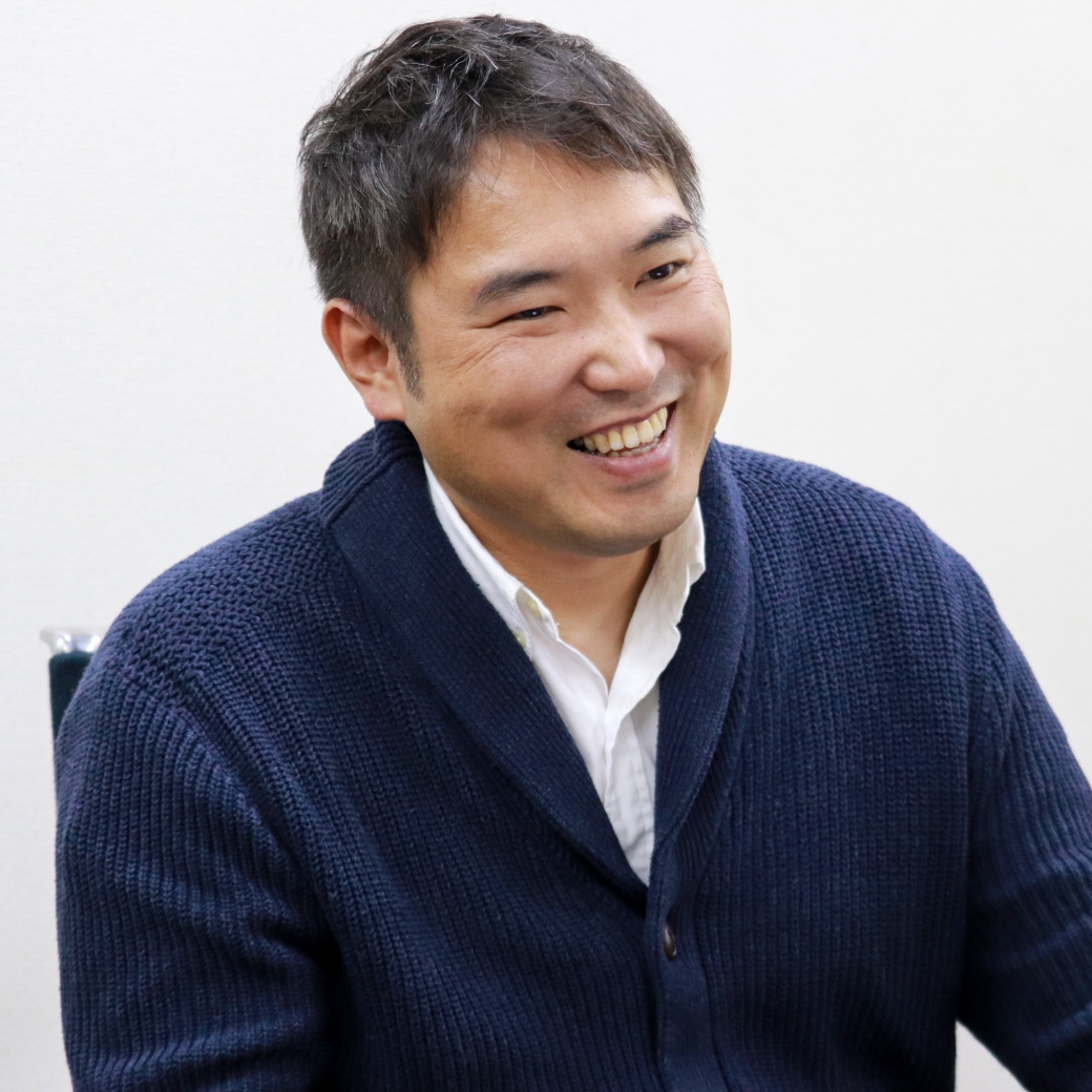 働く環境の魅力を話すS.O