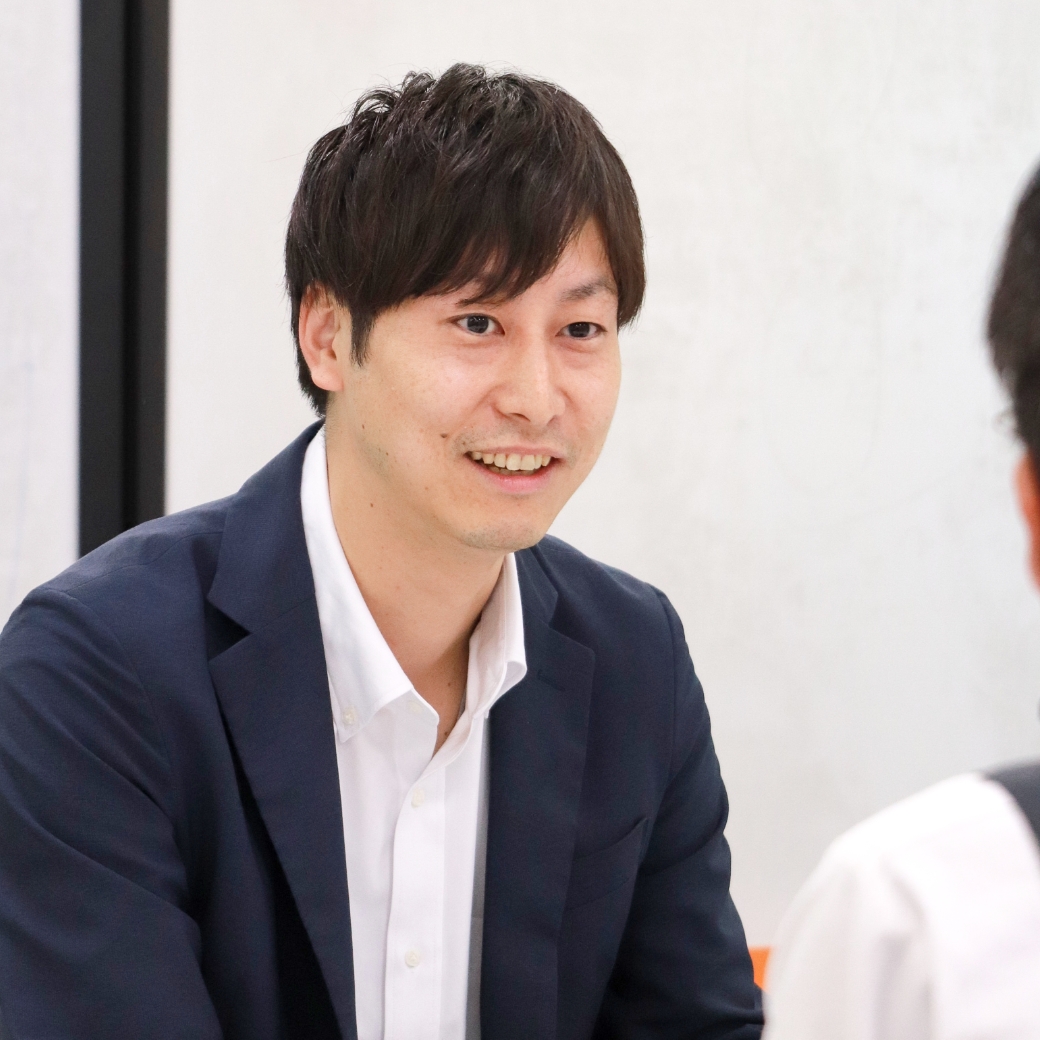 働く環境の魅力について話すY.D