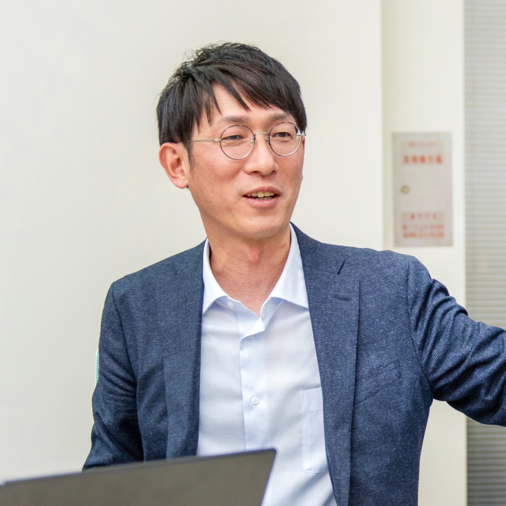 前職の経験・入社理由について話すA.S
